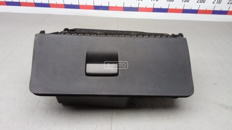 Бардачок (вещевой ящик)