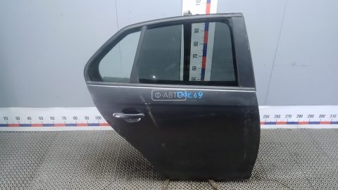 Дверь задняя правая