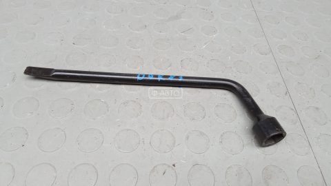 Ключ колесный