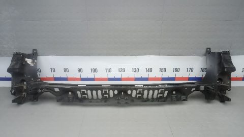 Крепление бампера заднее