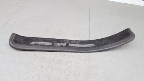 Накладка порога внутренняя левая