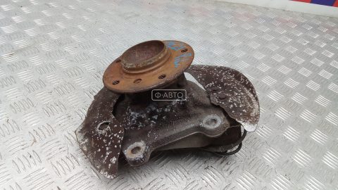 Ступица передняя левая