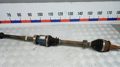 Привод передний правый