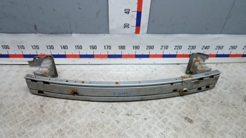 Усилитель бампера передний (кронштейн)