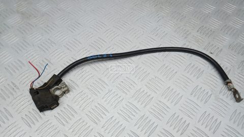 Клемма аккумулятора минус