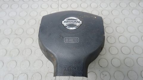 Подушка безопасности водителя