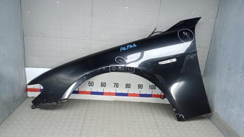 Крыло переднее левое