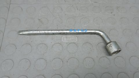 Ключ колесный