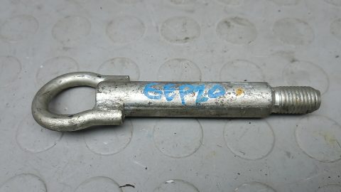 Крюк буксировочный