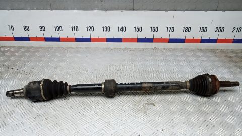 Привод передний правый