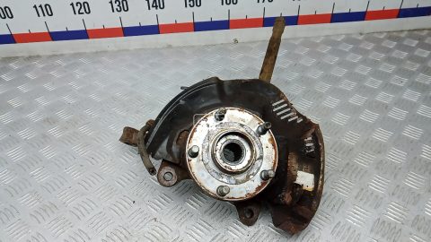 Ступица передняя левая