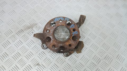 Ступица передняя правая