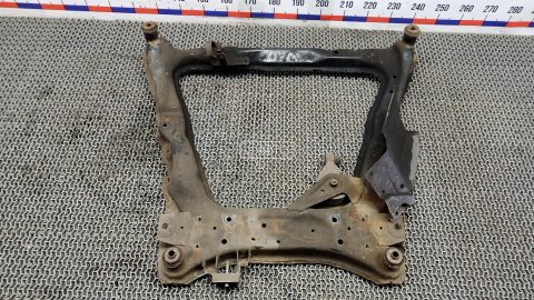 Балка подвески передняя