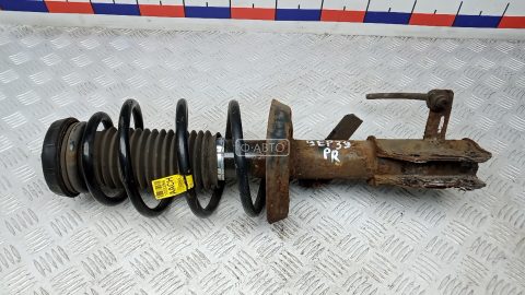 Стойка передняя правая