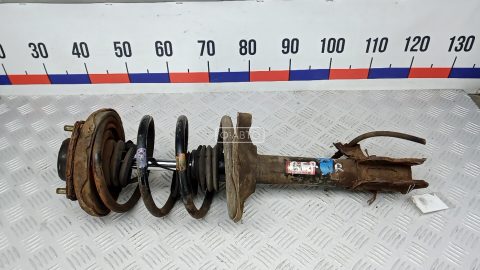 Стойка передняя правая