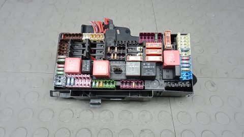 Блок предохранителей