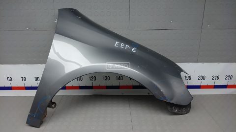 Крыло переднее правое