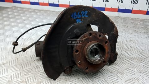 Ступица передняя левая