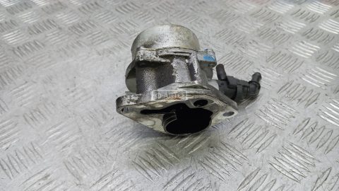 Насос вакуумный