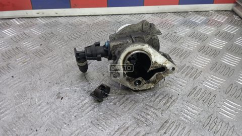 Насос вакуумный