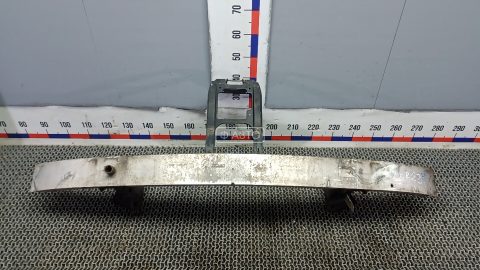 Усилитель бампера передний (кронштейн)