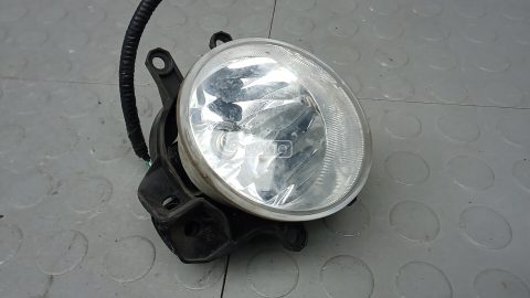 Фара галогенная правая передняя
