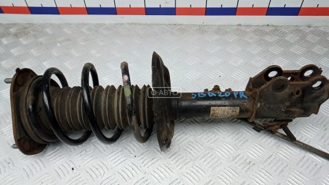 Стойка передняя правая