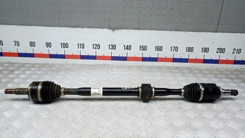 Привод передний правый