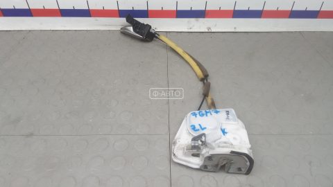 Замок двери задней левой