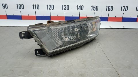 Фара галогенная левая передняя