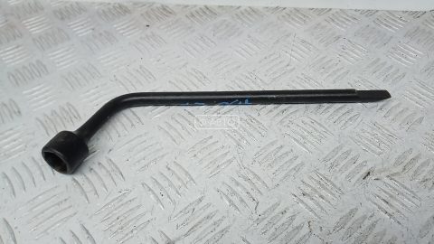 Ключ колесный