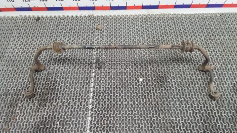 Стабилизатор поперечной устойчивости заднего моста