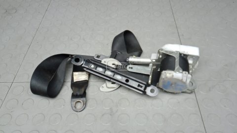 Ремень безопасности с пиропатроном сиденья переднего