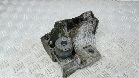 Подушка двигателя дизельная