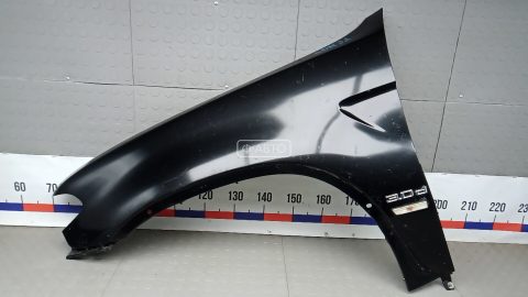 Крыло переднее левое