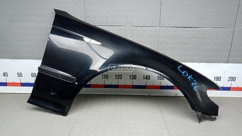 Крыло переднее правое