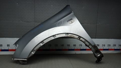 Крыло переднее левое