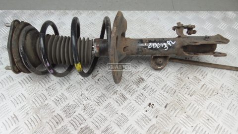 Стойка передняя левая