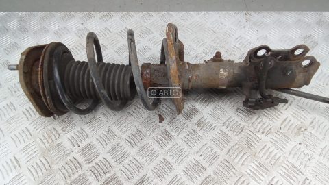 Стойка передняя правая