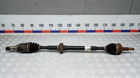 Привод передний правый