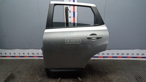 Дверь задняя левая