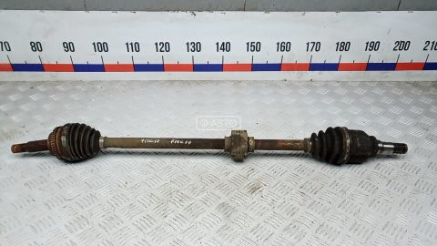 Привод передний правый