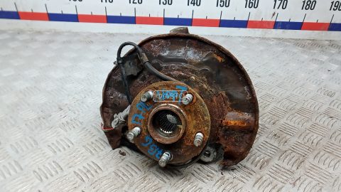 Ступица передняя левая