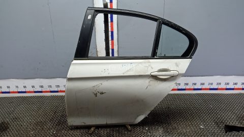 Дверь задняя левая