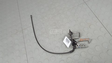 Замок капота