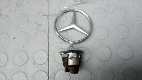 Значок на капот