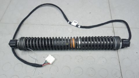 Амортизатор крышки багажника