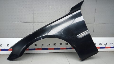 Крыло переднее левое