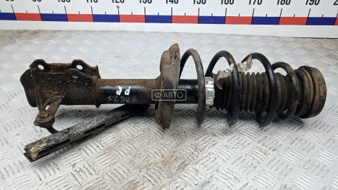 Стойка передняя правая