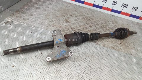 Привод передний правый